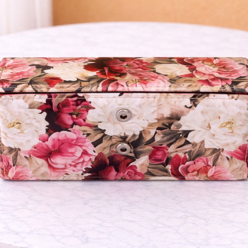 🌸 Floral Women’s Bag | Like New | Elegant & Spacious